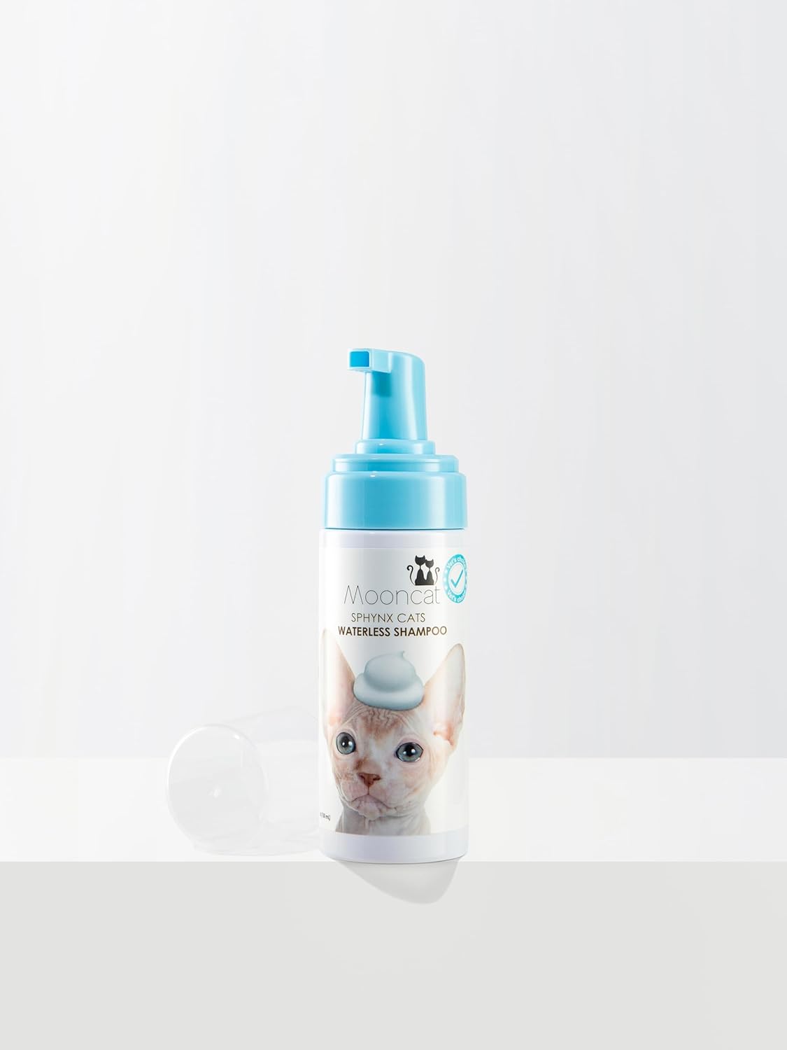 【Mooncat】Waterless Shampoo for Sphynx Cats - Gentle 5 oz Formula for Clean and Fresh Fur