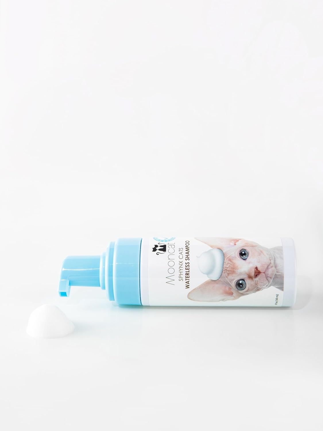 【Mooncat】Waterless Shampoo for Sphynx Cats - Gentle 5 oz Formula for Clean and Fresh Fur