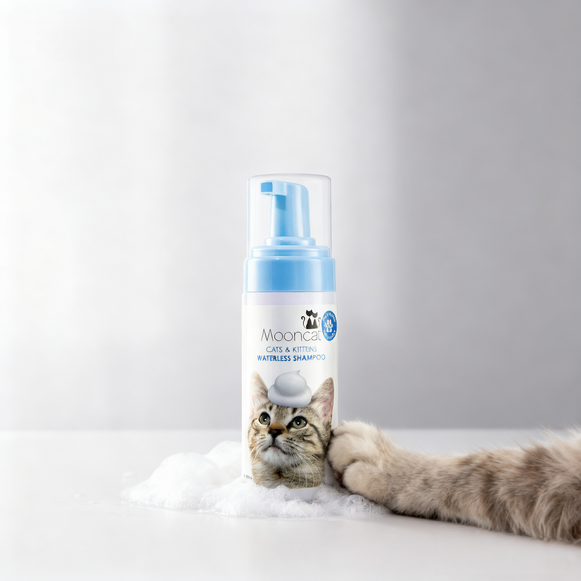 【Mooncat】Waterless Shampoo for Cats and Brush Kit - 5 oz for Shorthair Cats